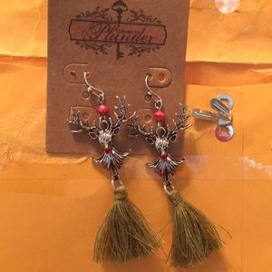Reindeer plunder earrings